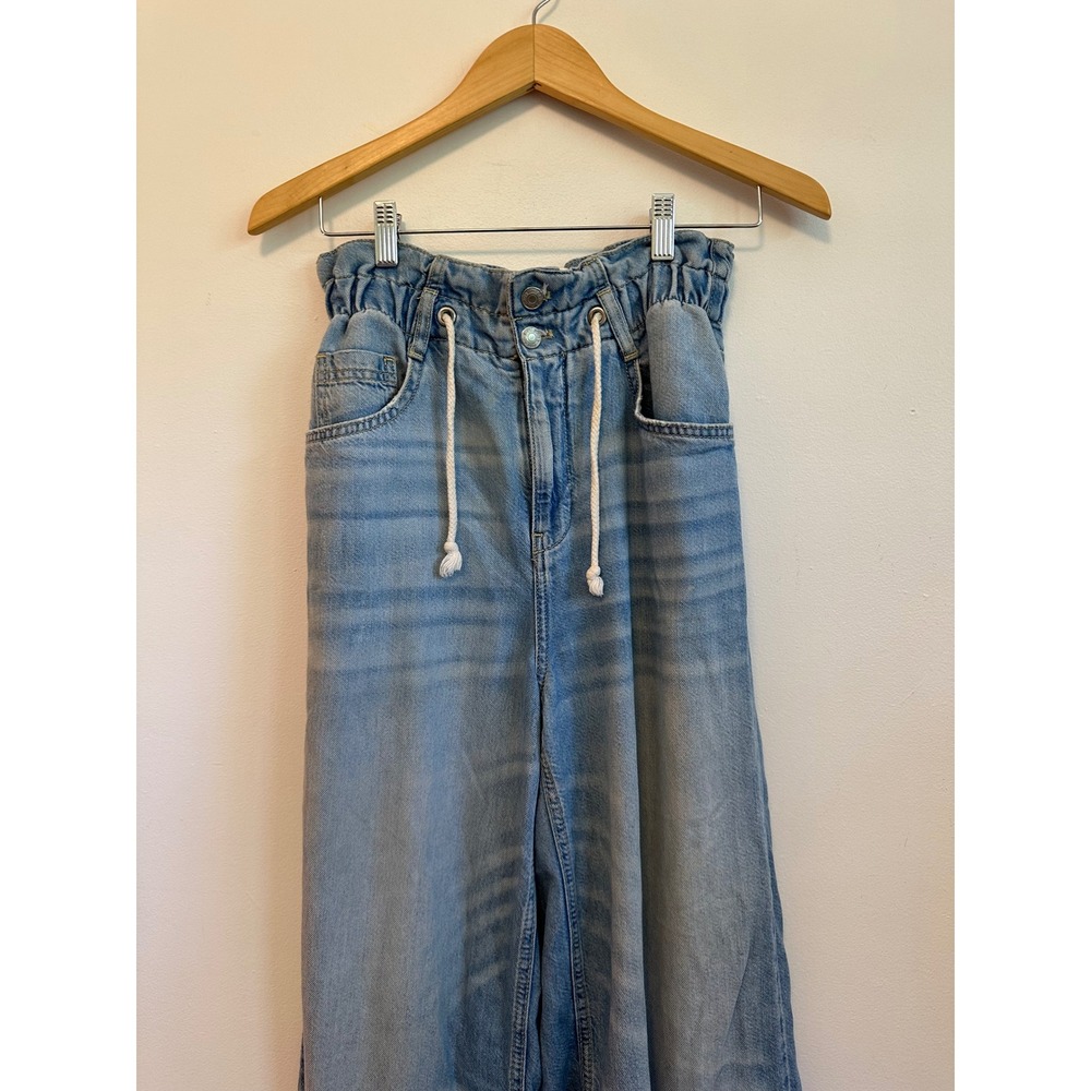Pilcro x Anthropologie Paperbag Waist Wide Leg Light Wash Jeans | Size 27 - Picture 2 of 10